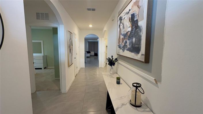 Image No.7-4 Bed Property for sale