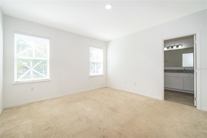 Image No.14-3 Bed Property for sale