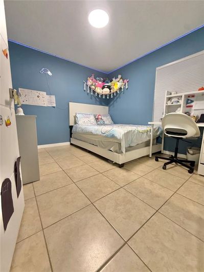 Image No.17-3 Bed Property for sale