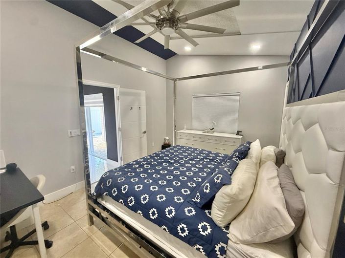 Image No.28-3 Bed Property for sale