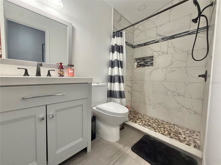 Image No.29-3 Bed Property for sale