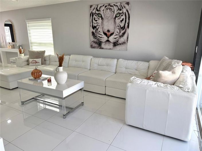 Image No.33-3 Bed Property for sale