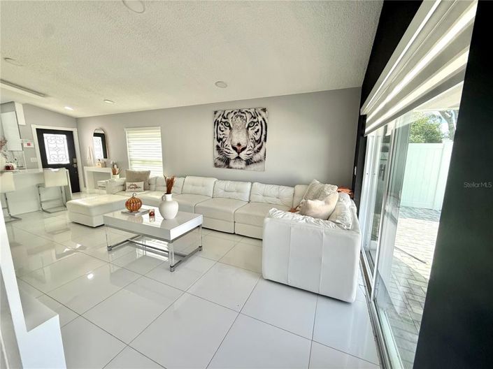 Image No.34-3 Bed Property for sale