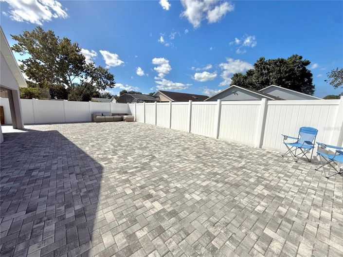 Image No.37-3 Bed Property for sale