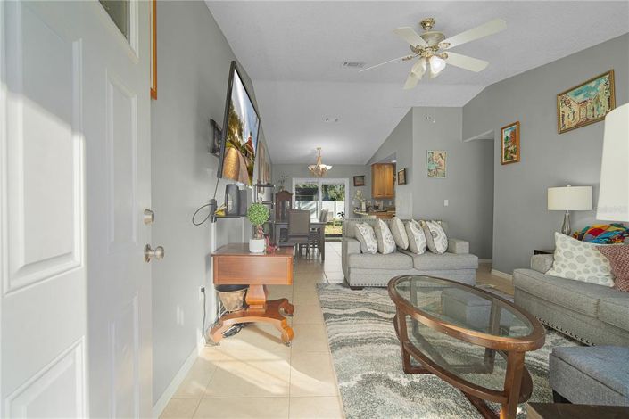 Image No.8-Propriété de 4 chambres à vendre à Kissimmee