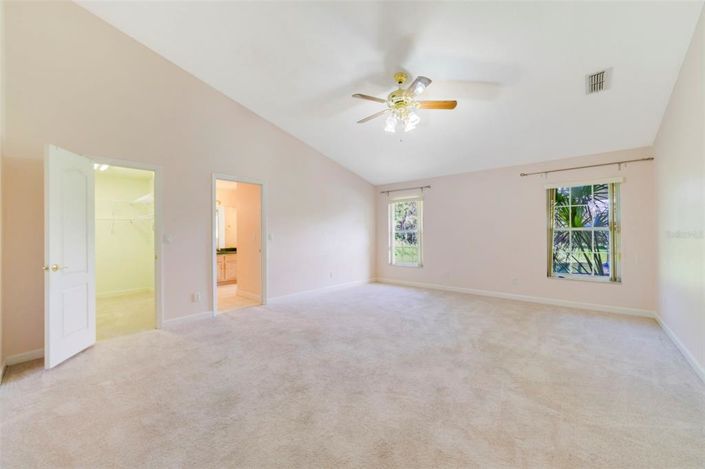 Image No.9-3 Bed Property for sale