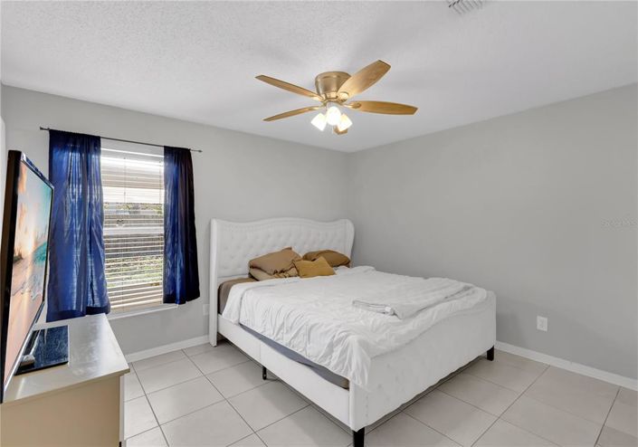 Image No.11-4 Bed Property for sale