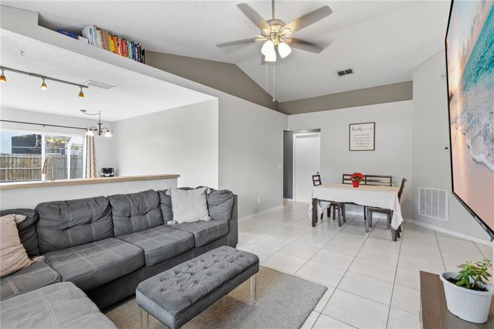 Image No.8-4 Bed Property for sale