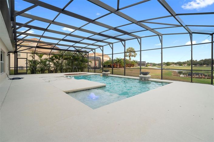 Image No.16-5 Bed House for sale