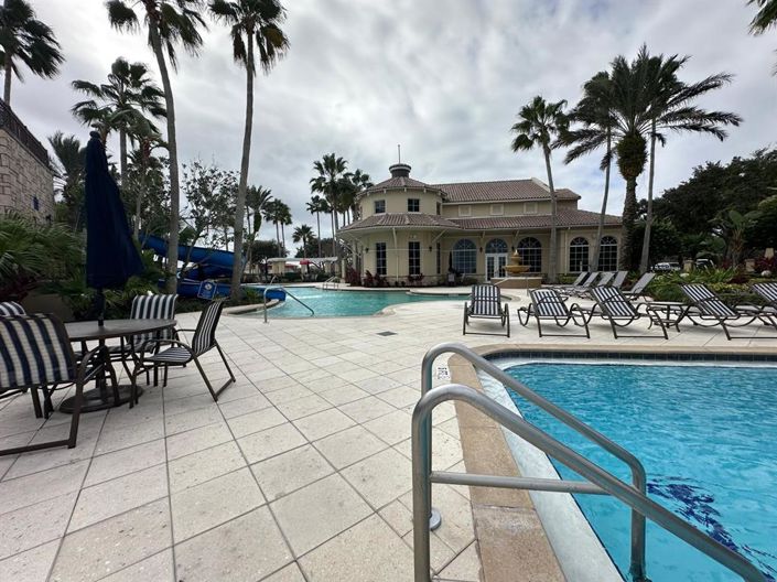 Image No.30-5 Bed Property for sale