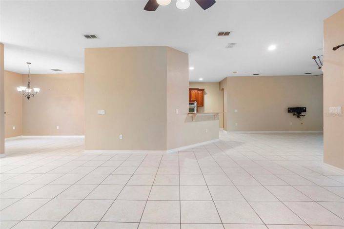 Image No.48-5 Bed House for sale