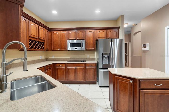 Image No.51-5 Bed Property for sale