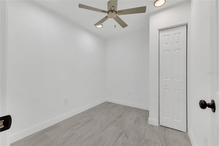 Image No.8-5 Bed Property for sale