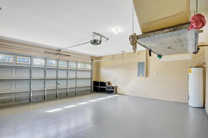 Image No.32-3 Bed Property for sale