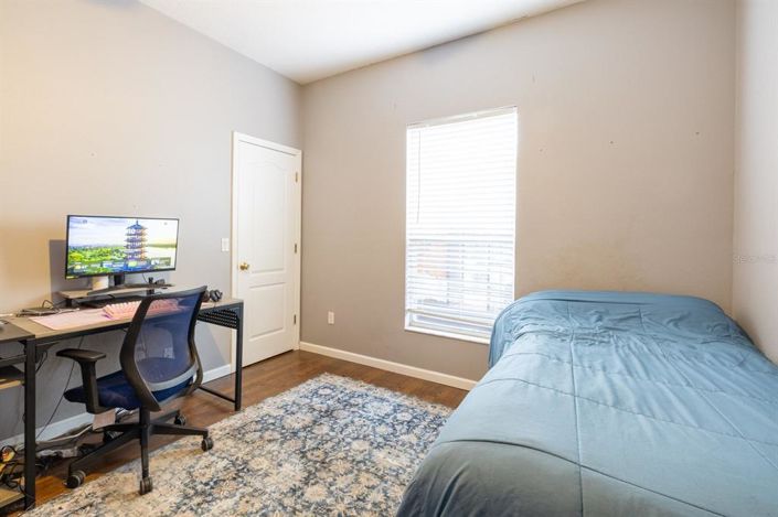 Image No.11-3 Bed Property for sale