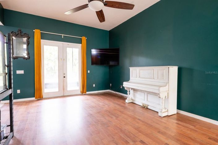 Image No.7-3 Bed Property for sale