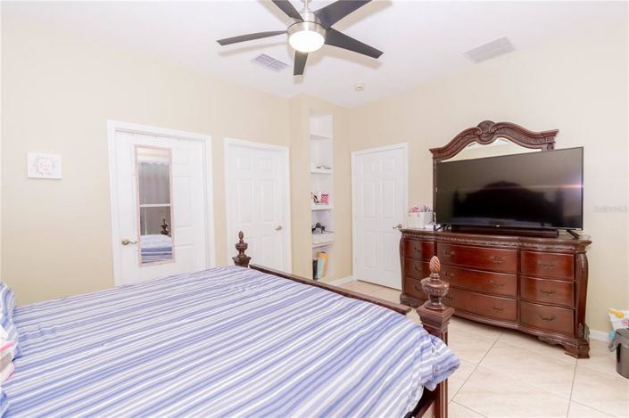 Image No.13-3 Bed Townhouse for sale