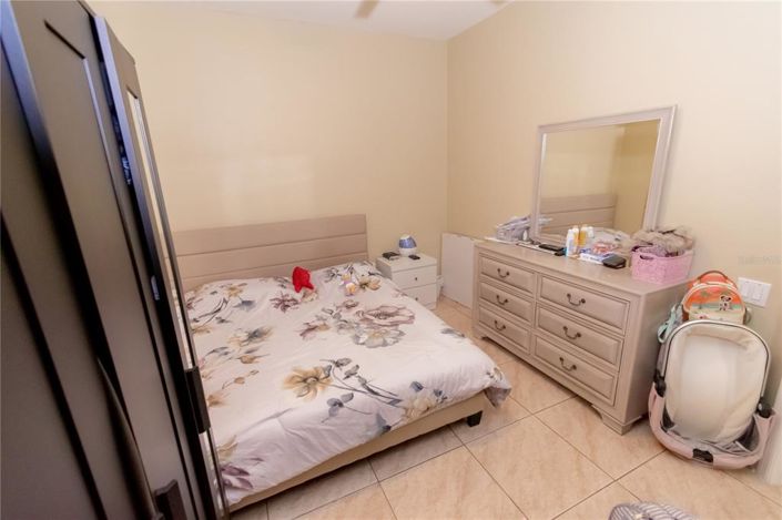 Image No.17-3 Bed Townhouse for sale