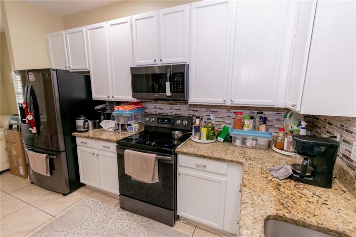 Image No.26-3 Bed Townhouse for sale