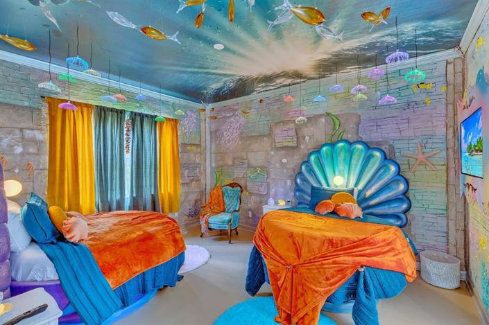 Image No.24-5 Bed Property for sale