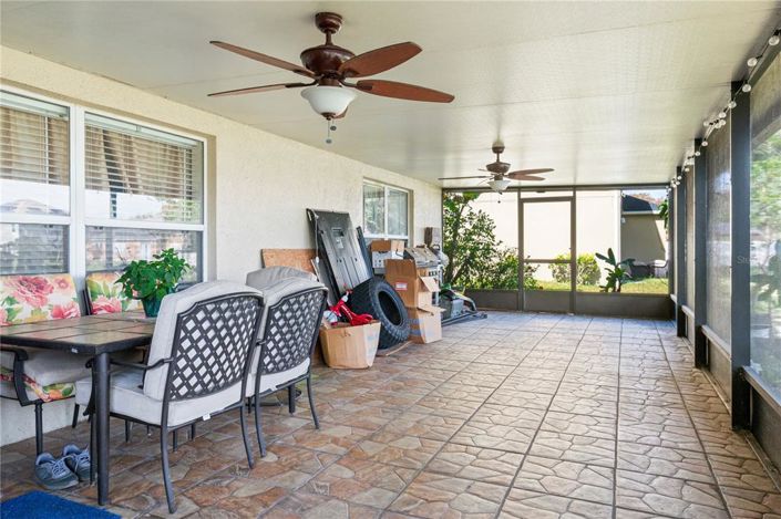 Image No.22-5 Bed Property for sale