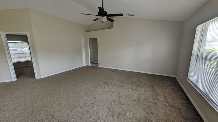 Image No.12-4 Bed Property for sale