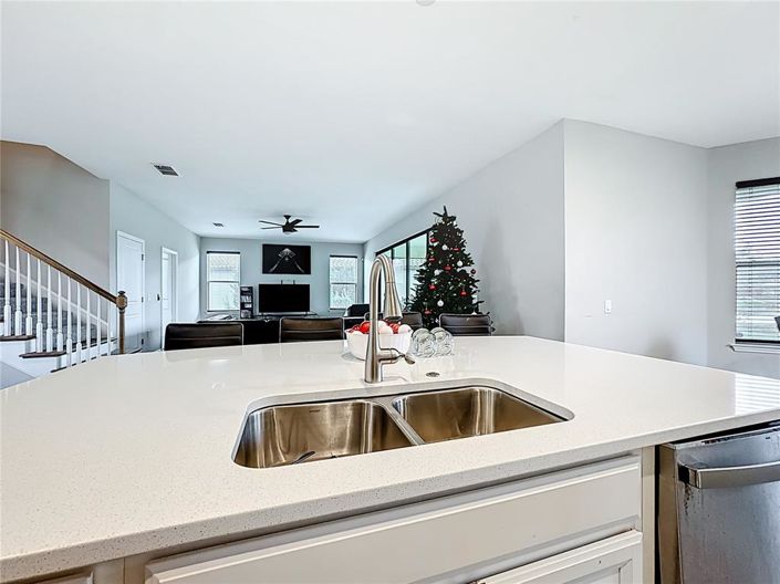 Image No.16-5 Bed House for sale