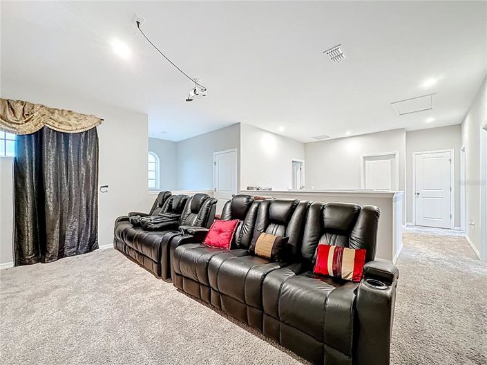 Image No.32-5 Bed House for sale