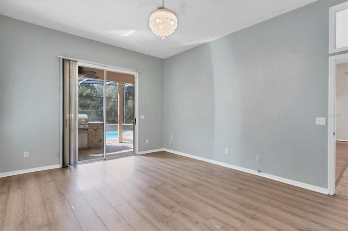 Image No.21-4 Bed Property for sale