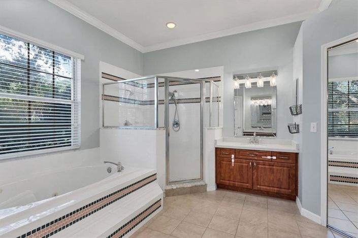 Image No.24-4 Bed Property for sale