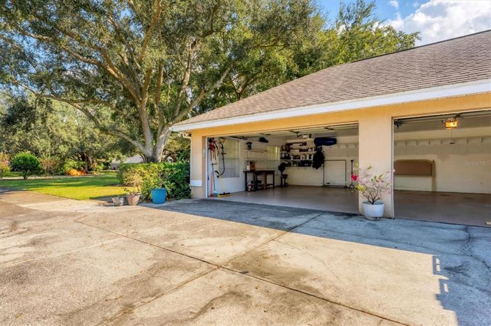 Image No.41-4 Bed Property for sale