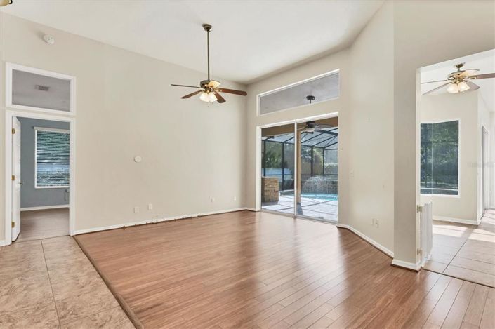 Image No.9-4 Bed Property for sale