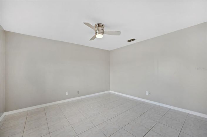 Image No.17-Propriété de 4 chambres à vendre à Kissimmee