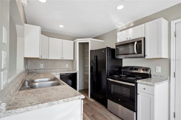 Image No.9-Propriété de 4 chambres à vendre à Kissimmee