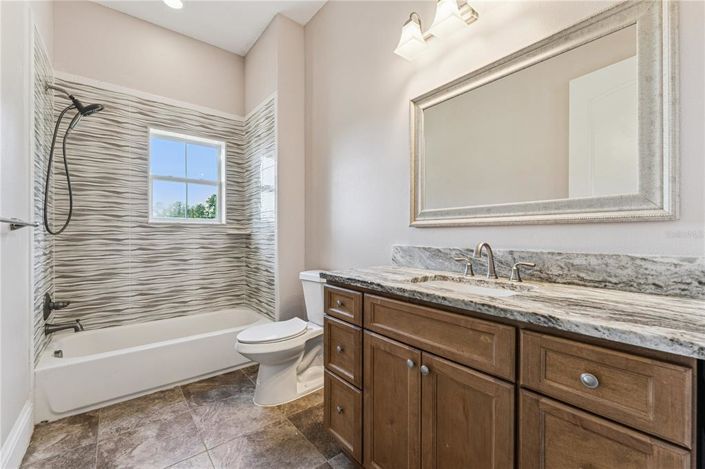 Image No.35-6 Bed Property for sale