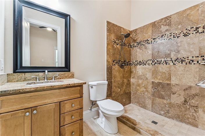 Image No.36-6 Bed Property for sale