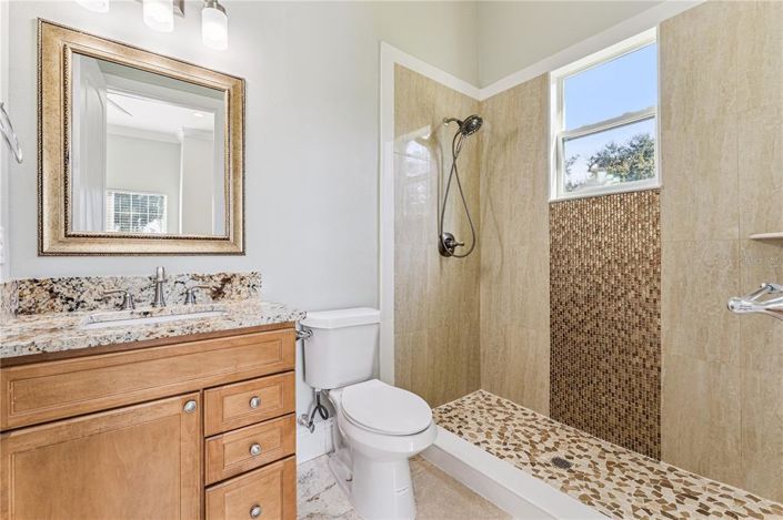 Image No.37-6 Bed Property for sale