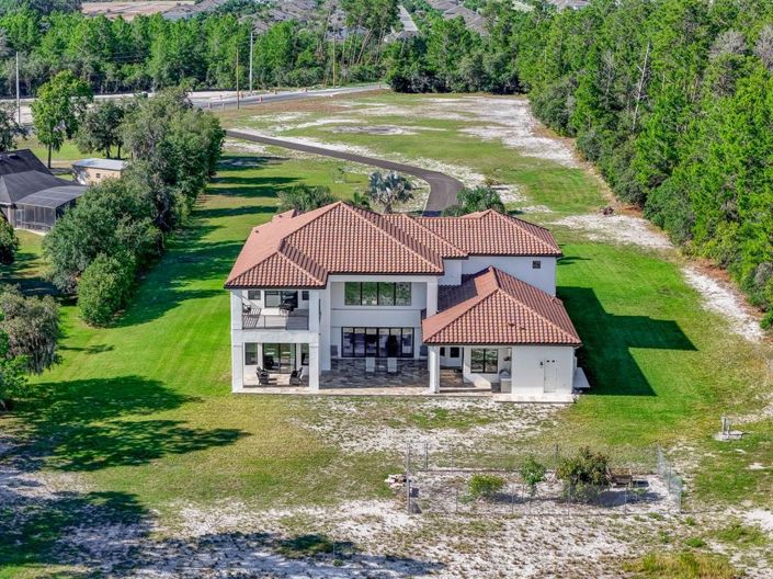 Image No.53-6 Bed Property for sale