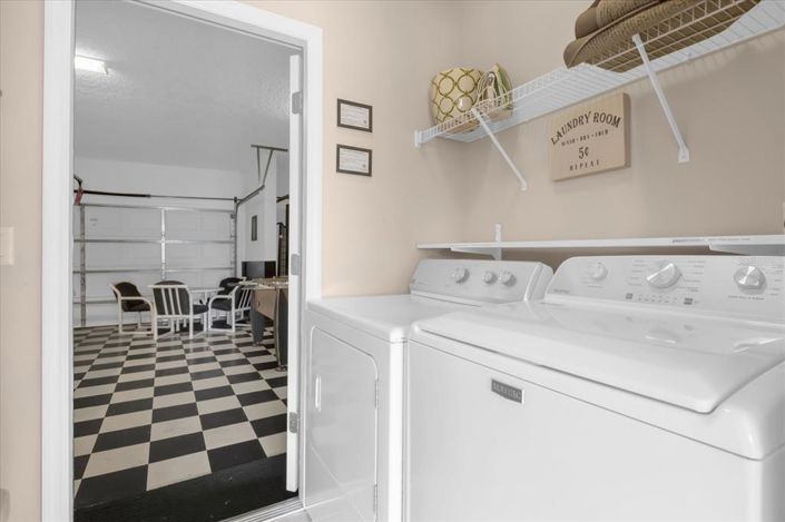 Image No.15-7 Bed House for sale