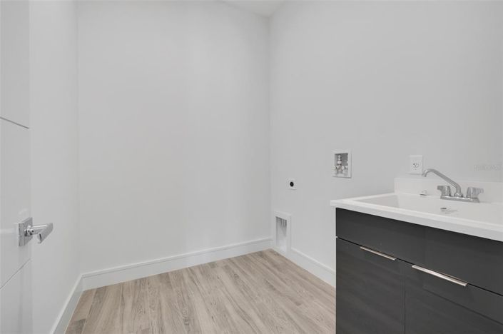 Image No.36-Propriété de 4 chambres à vendre à Davenport