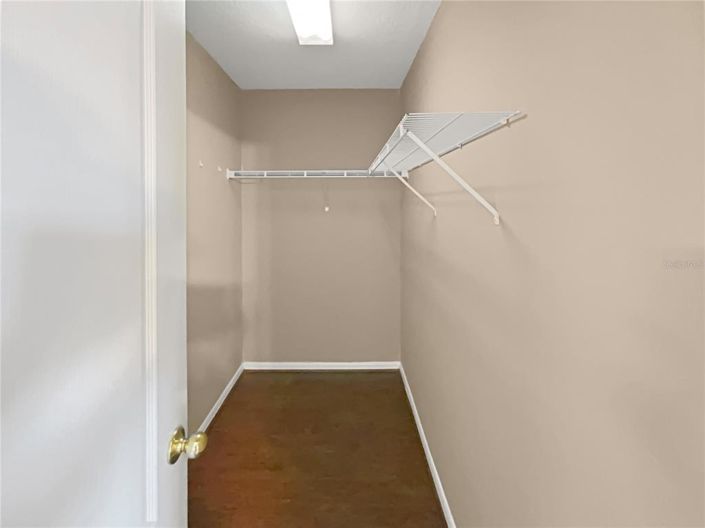 Image No.26-3 Bed Townhouse for sale