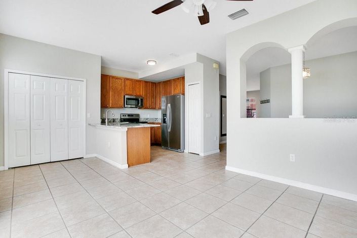 Image No.10-Maison de ville de 4 chambres à vendre à États-Unis