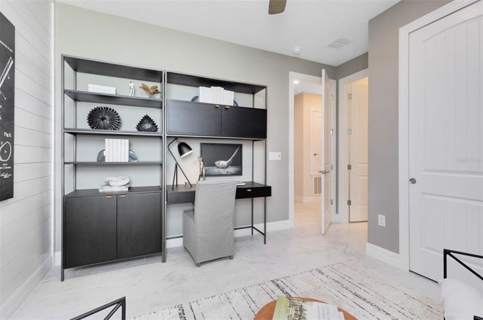 Image No.23-6 Bed Property for sale