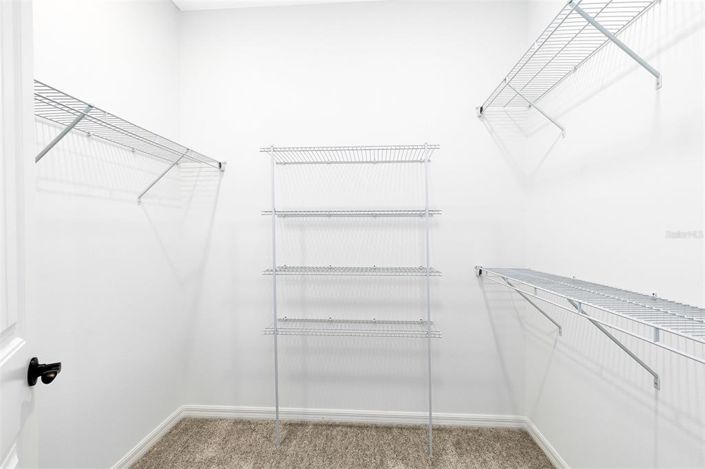 Image No.17-4 Bed Property for sale