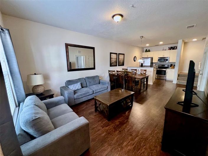 Image No.4-3 Bed Townhouse for sale