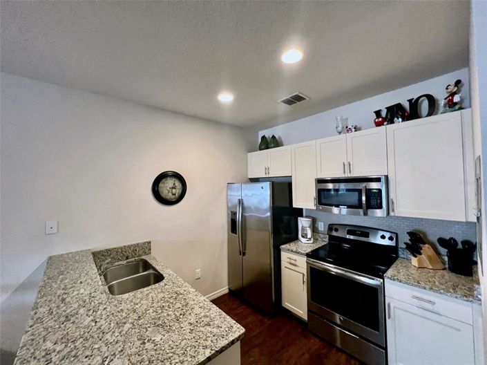 Image No.7-3 Bed Townhouse for sale