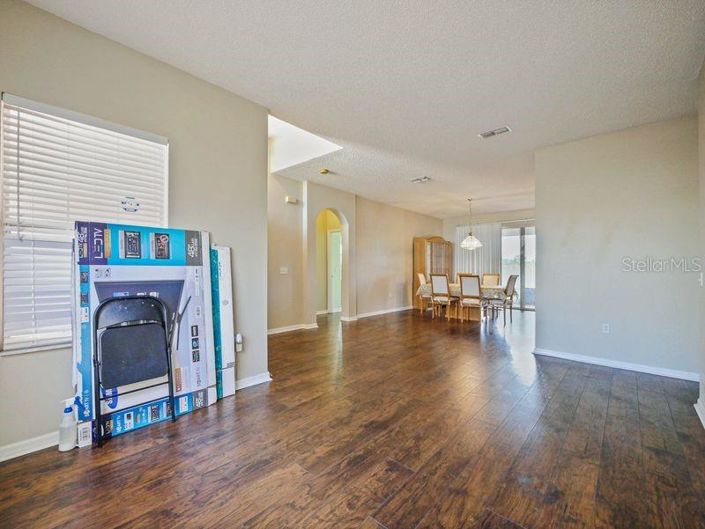 Image No.5-4 Bed House for sale