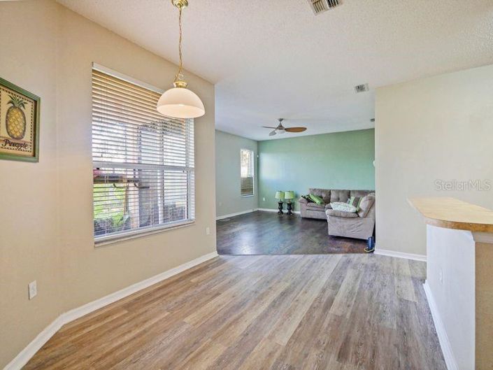 Image No.8-Propriété de 4 chambres à vendre à Kissimmee