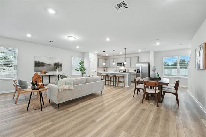 Image No.8-Propriété de 3 chambres à vendre à États-Unis