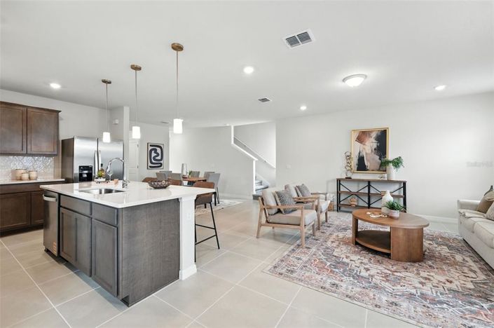 Image No.13-3 Bed Property for sale